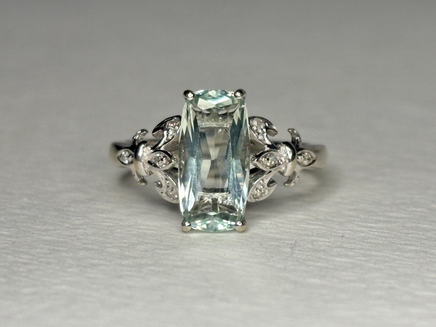Prasiolite Green Quartz and Diamond Fleur De Lis Ring Solid 14k White Gold size 6.5 - NewLifeJewelryVault