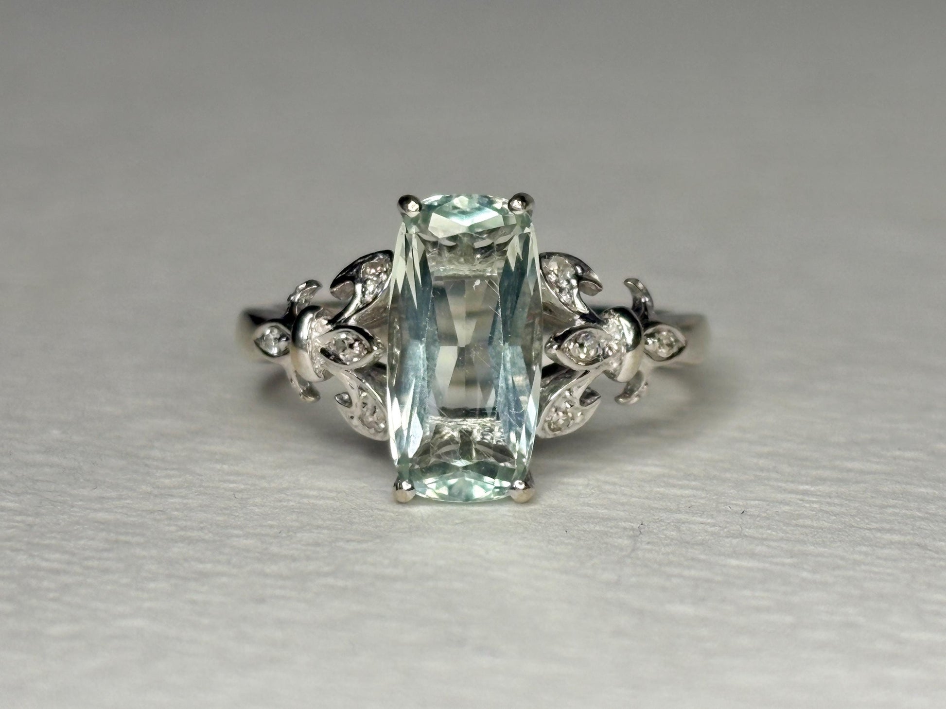 Prasiolite Green Quartz and Diamond Fleur De Lis Ring Solid 14k White Gold size 6.5 - NewLifeJewelryVault