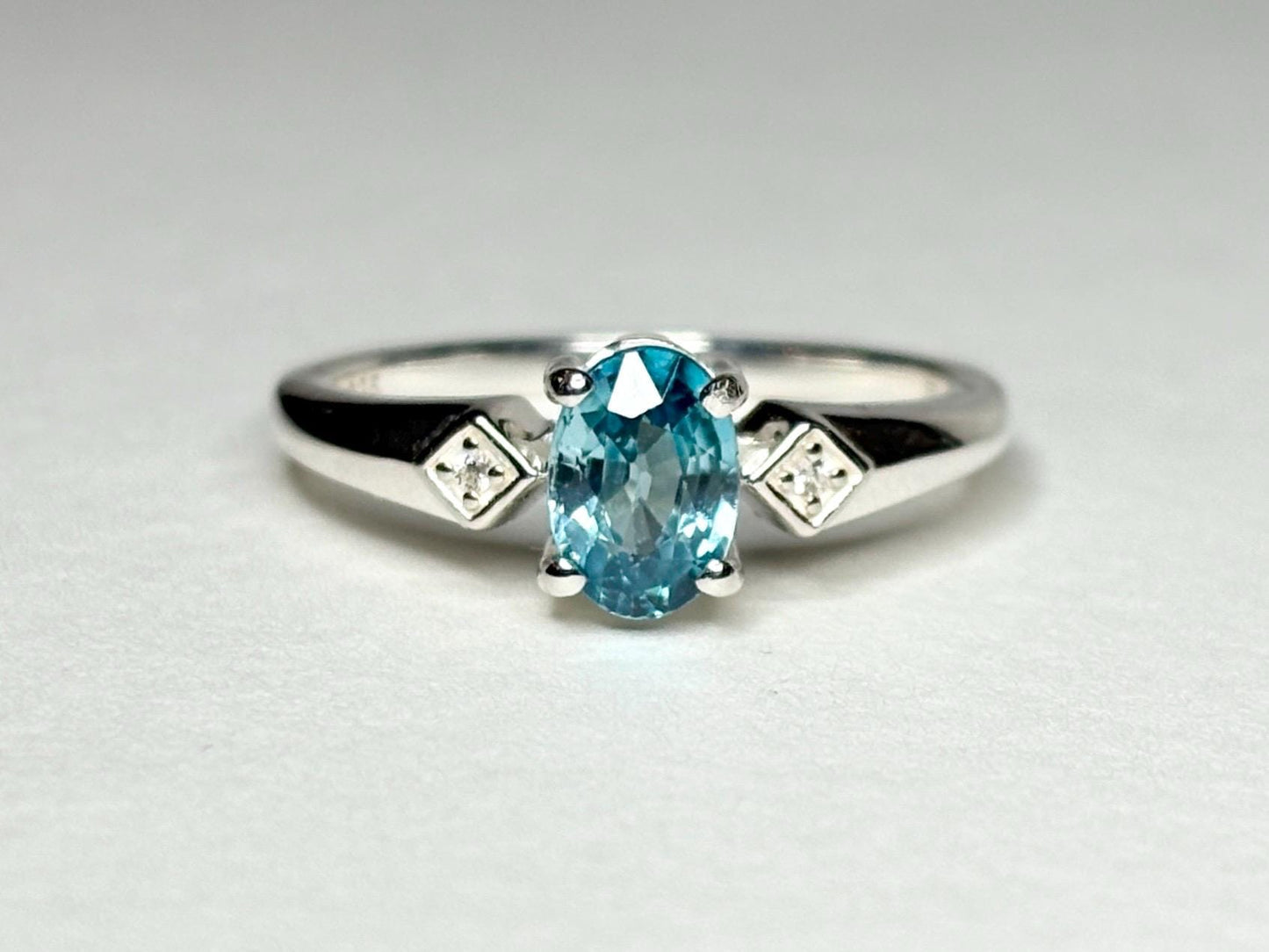 Blue and White Natural Zircon Ring Sterling Silver size 7 - NewLifeJewelryVault