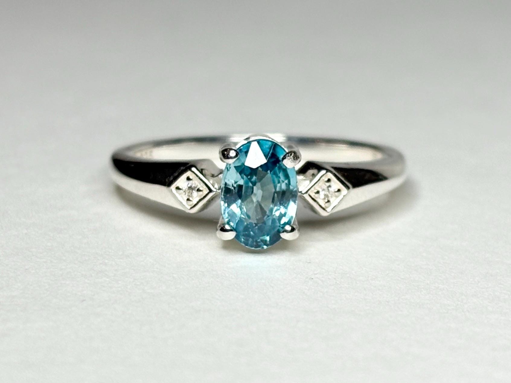 Blue and White Natural Zircon Ring Sterling Silver size 7 - NewLifeJewelryVault