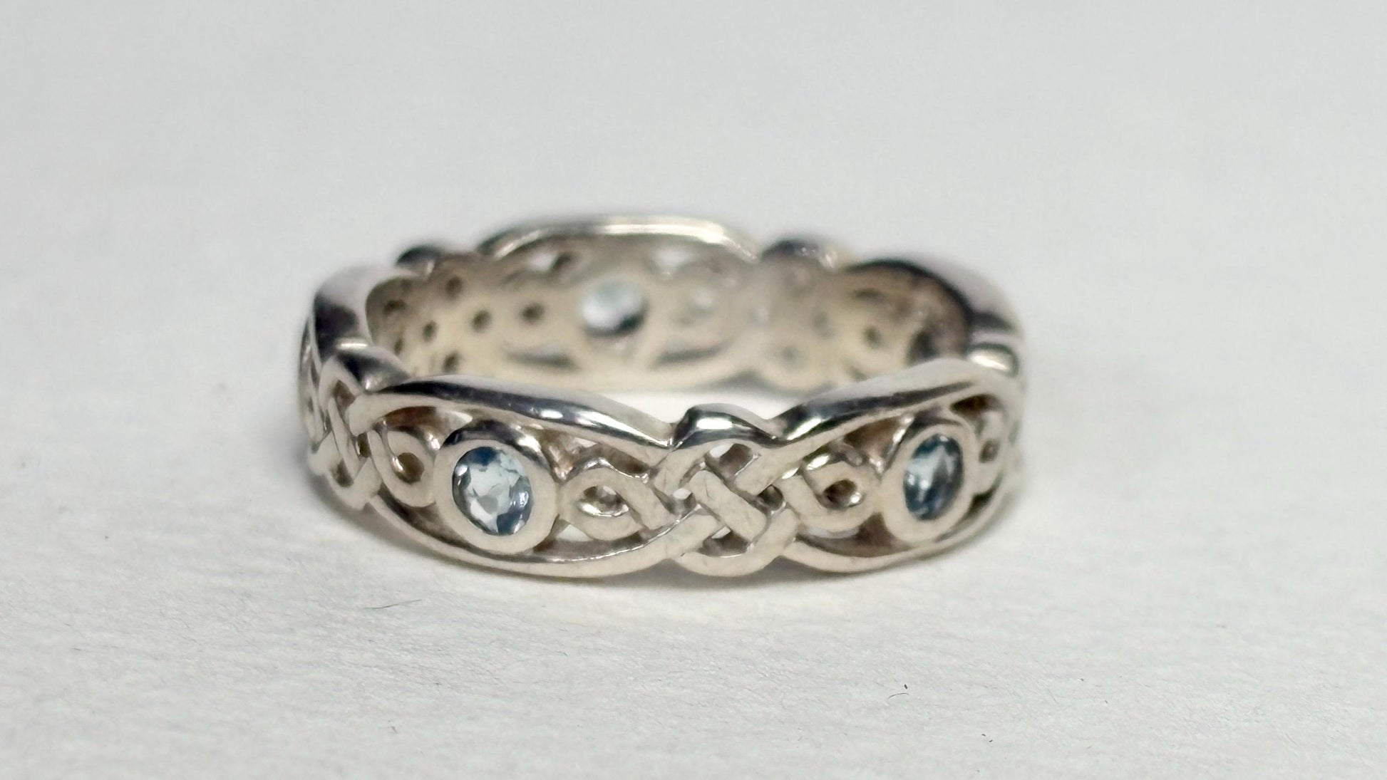 Celtic Blue Topaz Argentium Silver Band Ring size 6.25 - NewLifeJewelryVault