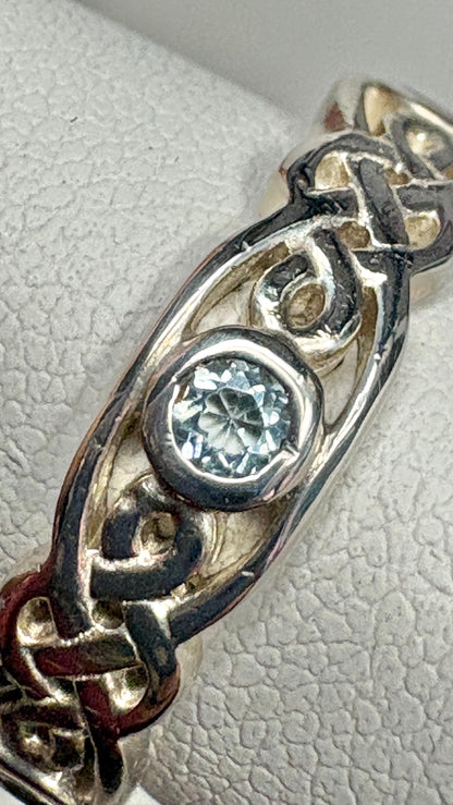 Celtic Blue Topaz Argentium Silver Band Ring size 6.25 - NewLifeJewelryVault
