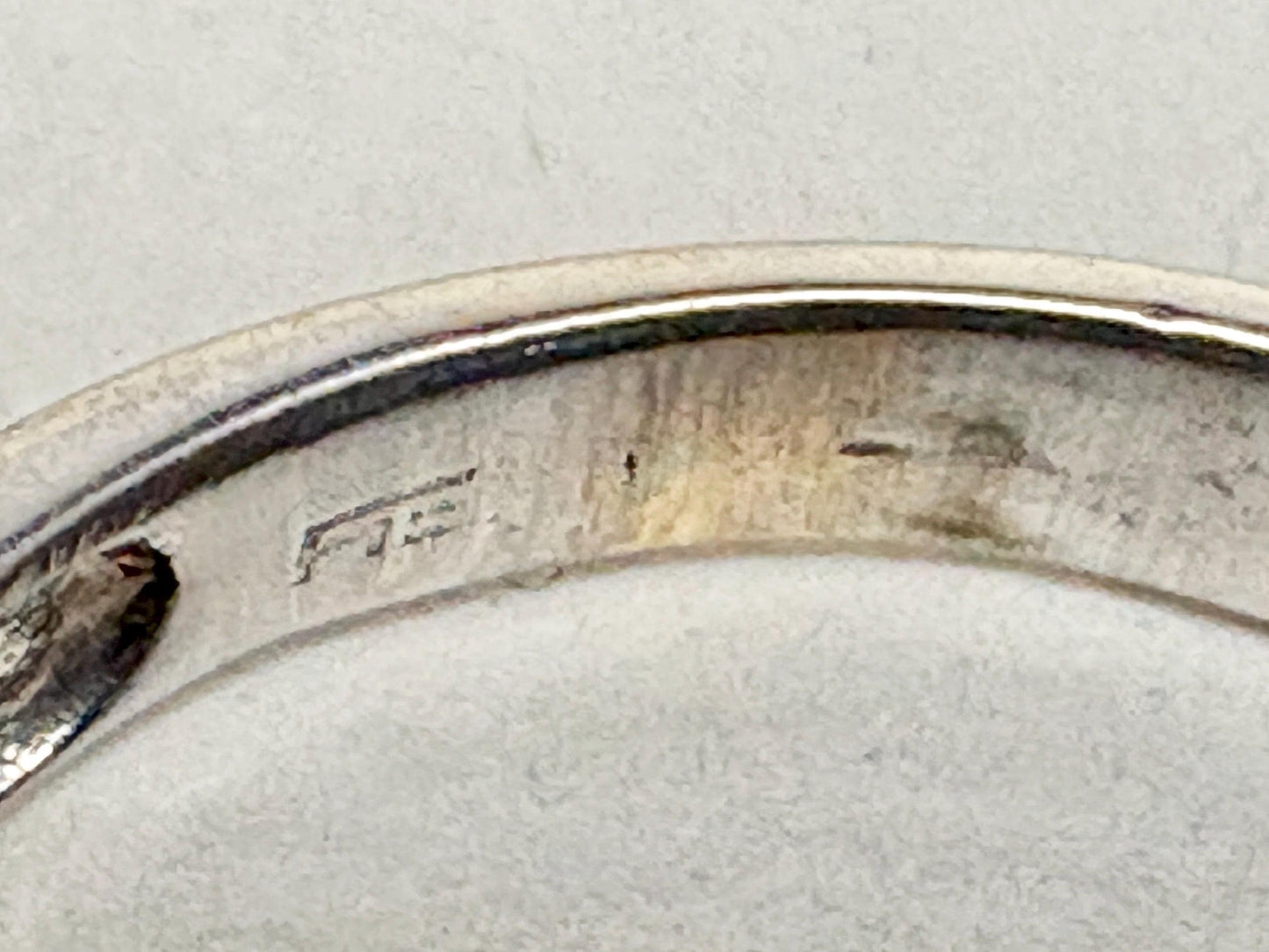 Effy Sapphire and Diamond 14k White Gold Band Ring size 9 - NewLifeJewelryVault
