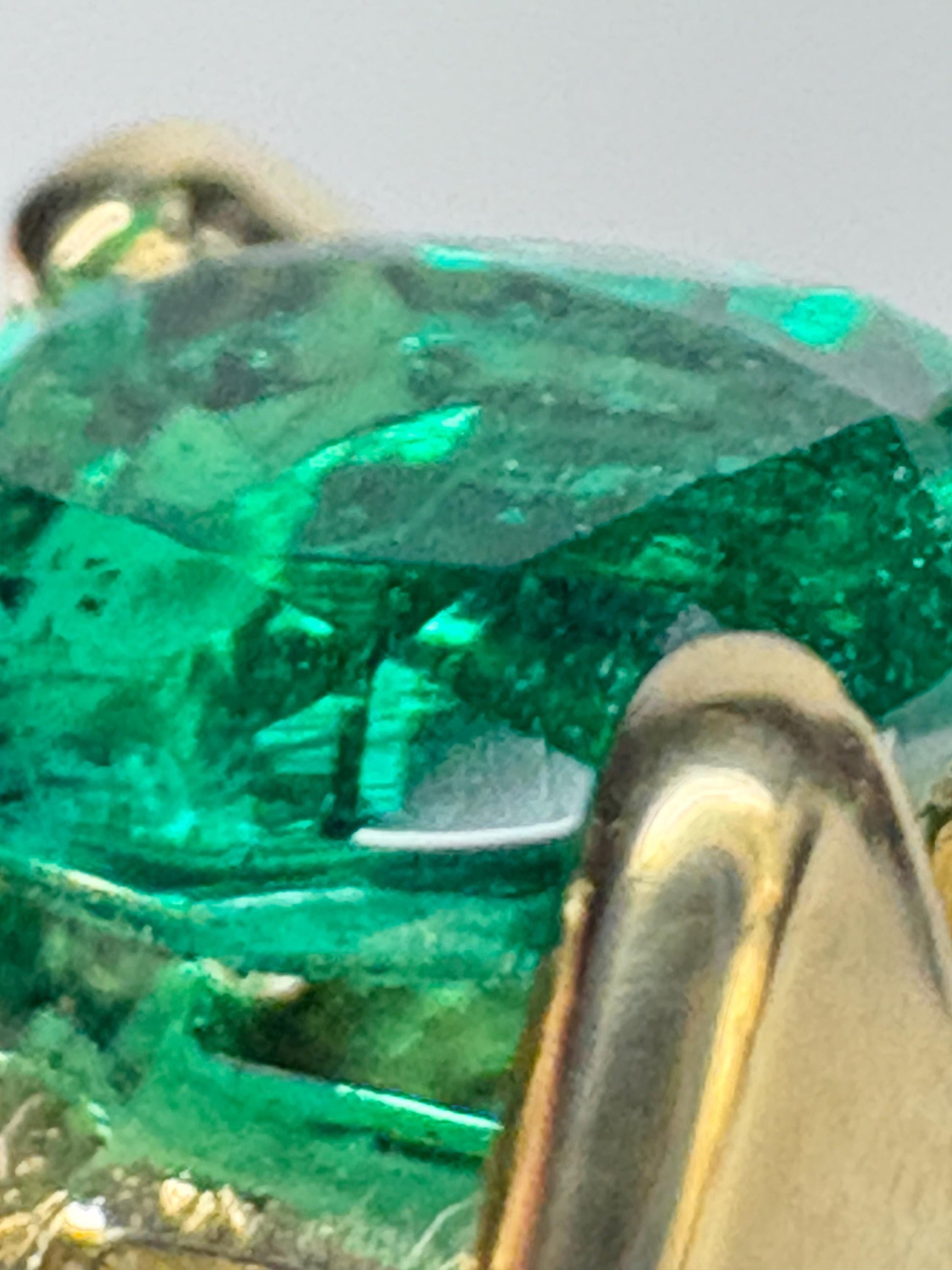 Natural Emerald and Diamond Ring By Spark 18k size 7 - NewLifeJewelryVault