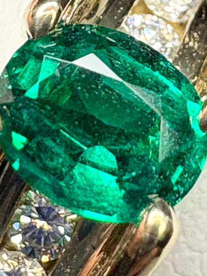 Natural Emerald and Diamond Ring By Spark 18k size 7 - NewLifeJewelryVault