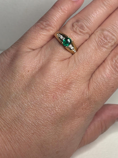 Natural Emerald and Diamond Ring By Spark 18k size 7 - NewLifeJewelryVault