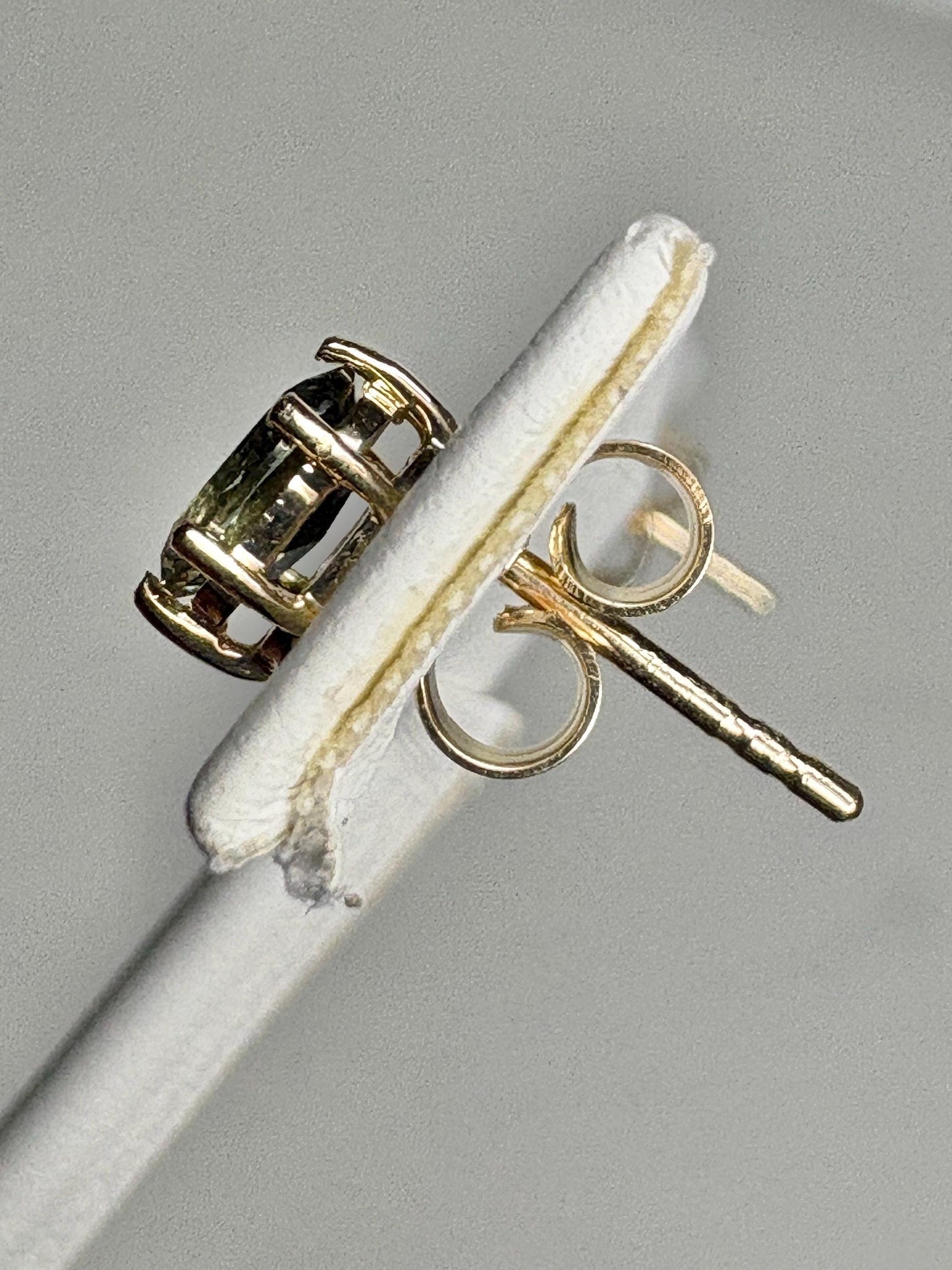 Teal Green Oregon Sunstone Stud Earrings Oval 9k Gold 6x4mm - NewLifeJewelryVault