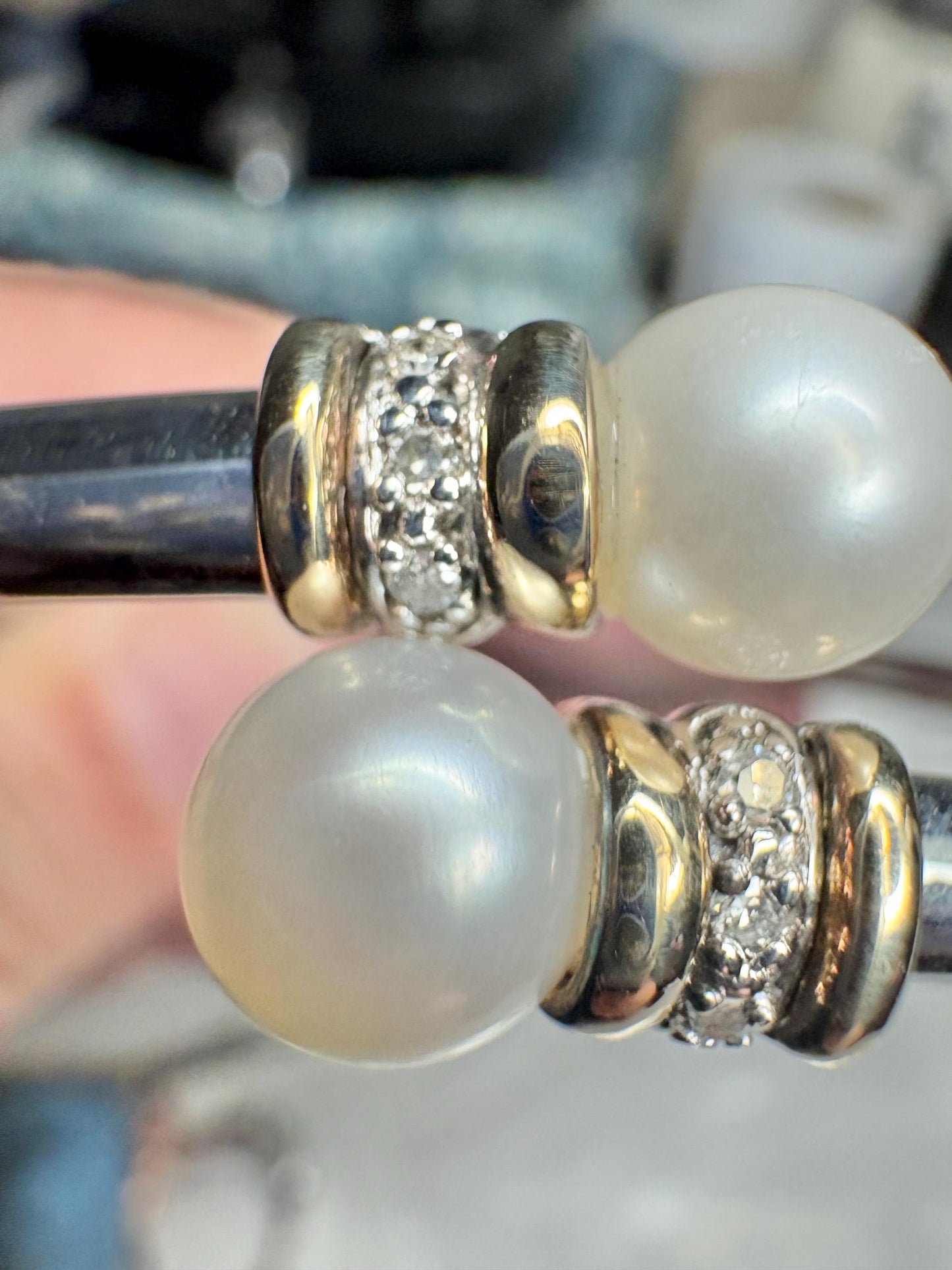 Cultured Pearl and Diamond Memory Wire Bracelet in Sterling Silver with 14k size M - NewLifeJewelryVault