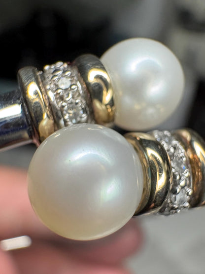Cultured Pearl and Diamond Memory Wire Bracelet in Sterling Silver with 14k size M - NewLifeJewelryVault