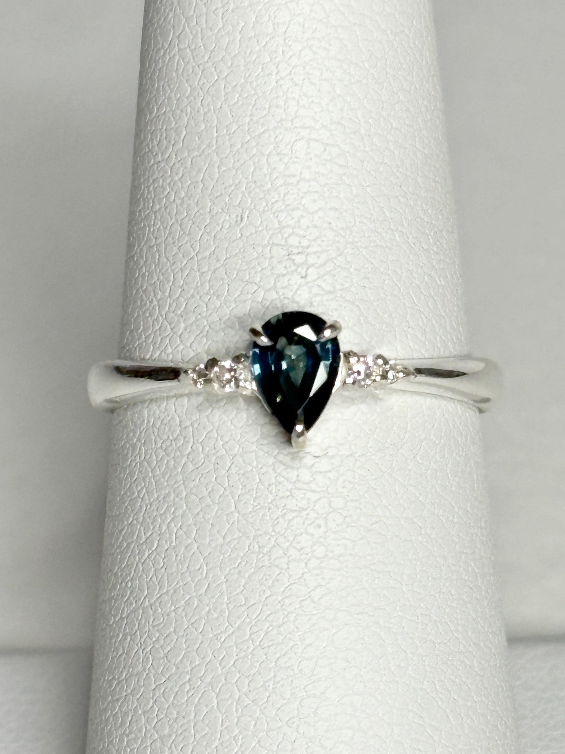 Montana Sapphire and Diamond Ring Sterling Silver size 7 - NewLifeJewelryVault
