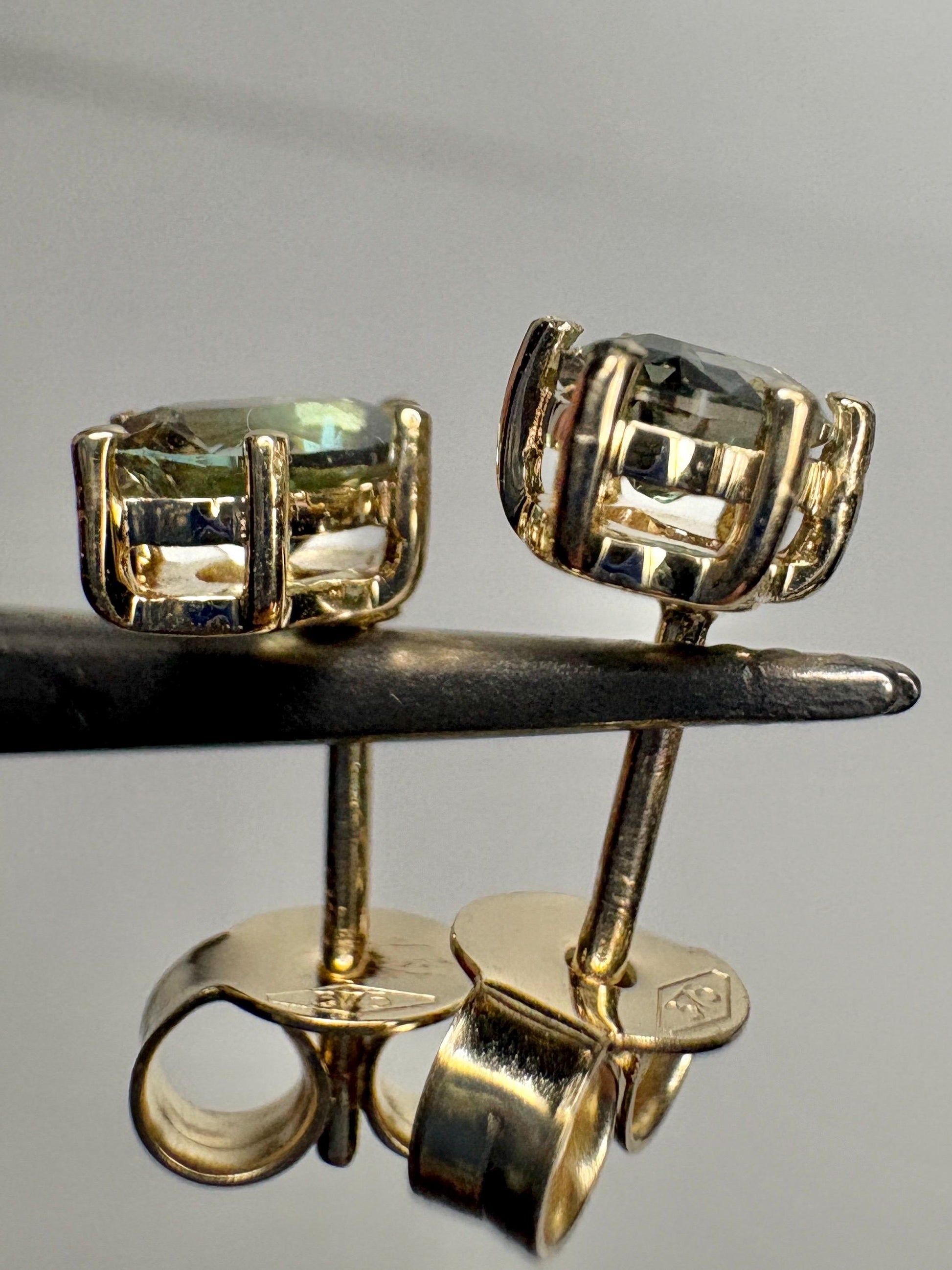 Teal Green Oregon Sunstone Stud Earrings Oval 9k Gold 6x4mm - NewLifeJewelryVault