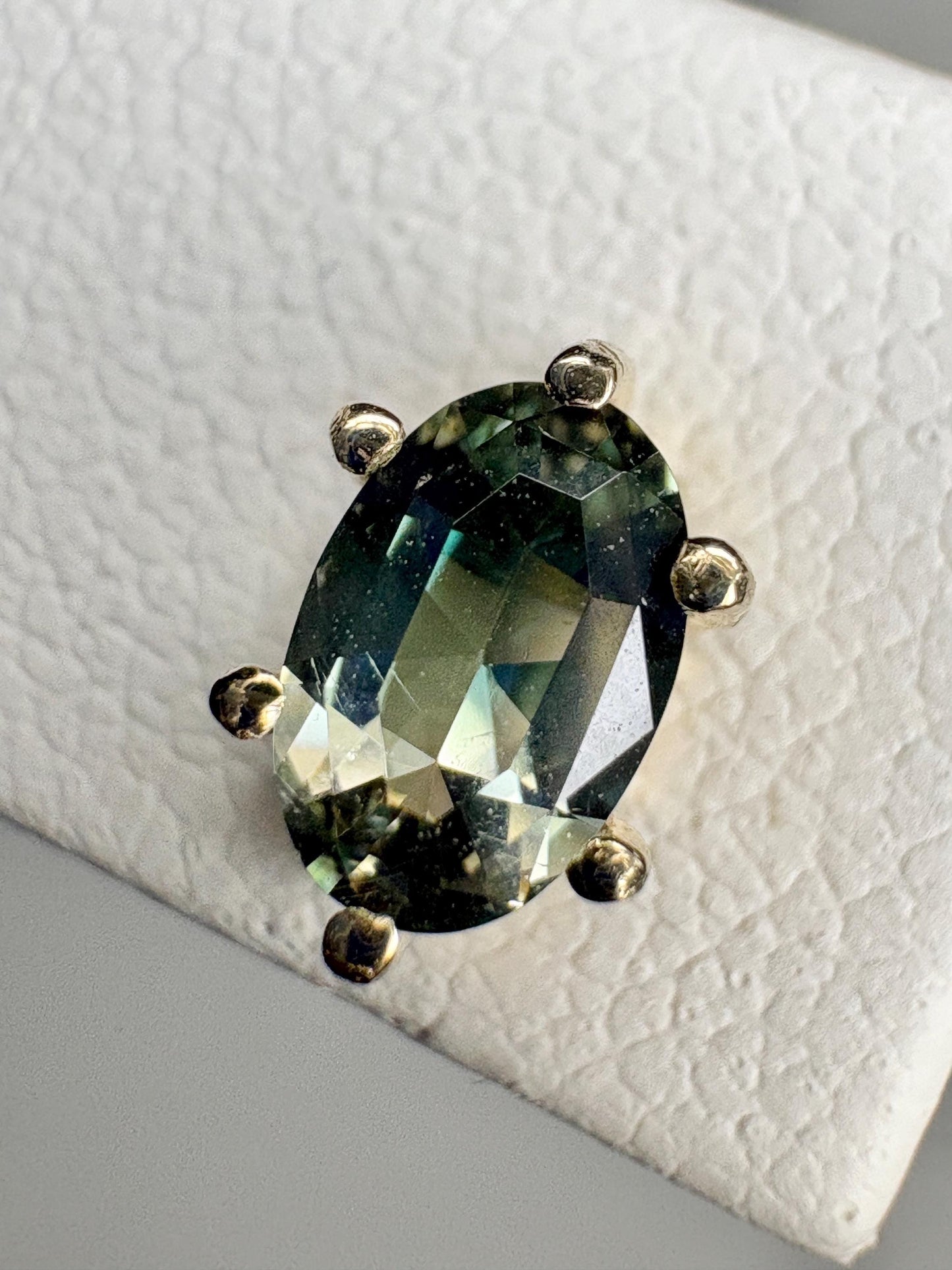 Teal Green Oregon Sunstone Stud Earrings Oval 9k Gold 6x4mm - NewLifeJewelryVault