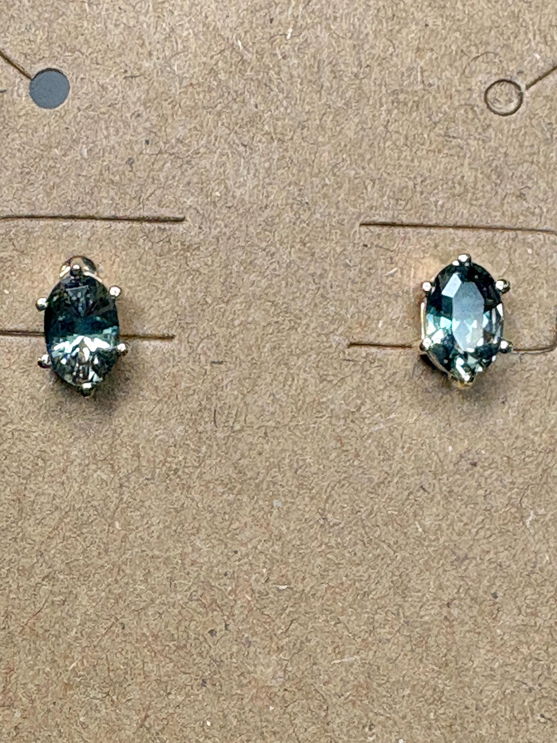 Teal Green Oregon Sunstone Stud Earrings Oval 9k Gold 6x4mm - NewLifeJewelryVault