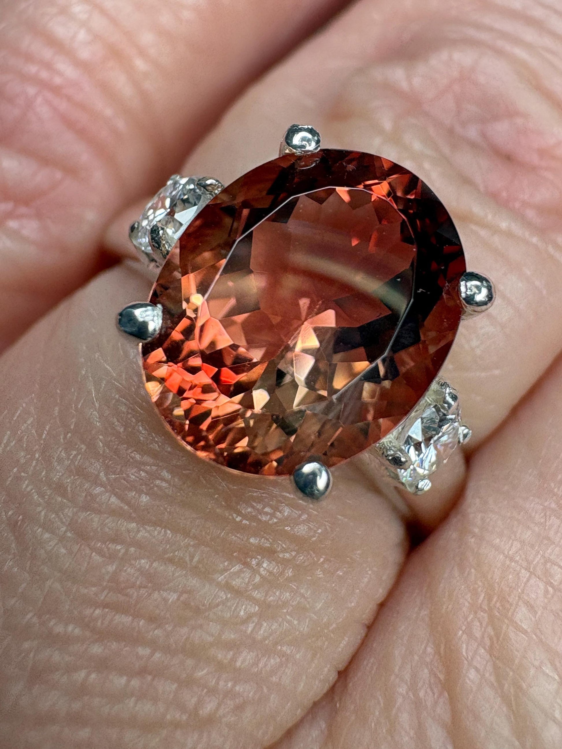 Oregon Sunstone and Lab-Grown Diamond Ring in Sterling Silver size 6.5 - NewLifeJewelryVault