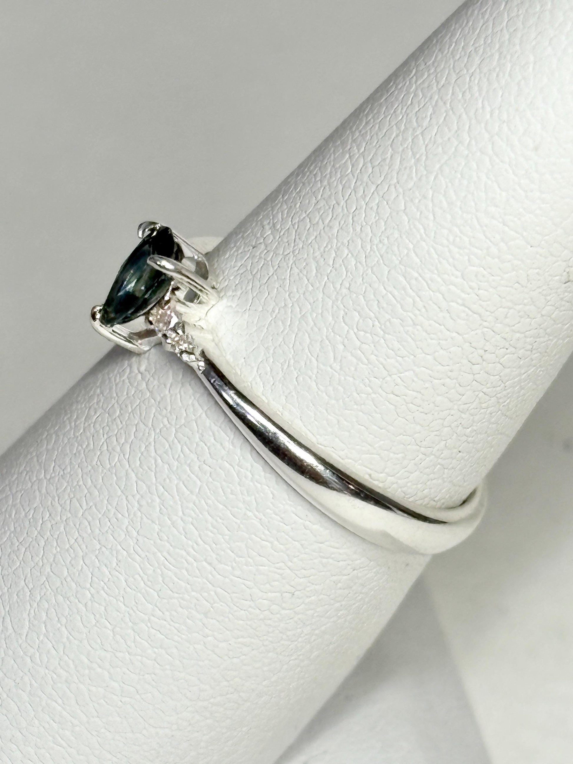 Montana Sapphire and Diamond Ring Sterling Silver size 7 - NewLifeJewelryVault
