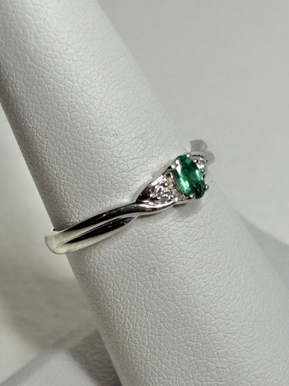 Alexandrite and Diamond Ring Solid 10k White Gold size 6.75 - NewLifeJewelryVault