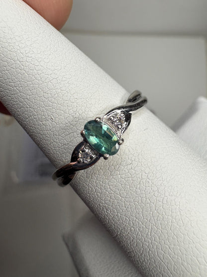 Alexandrite and Diamond Ring Solid 10k White Gold size 6.75 - NewLifeJewelryVault