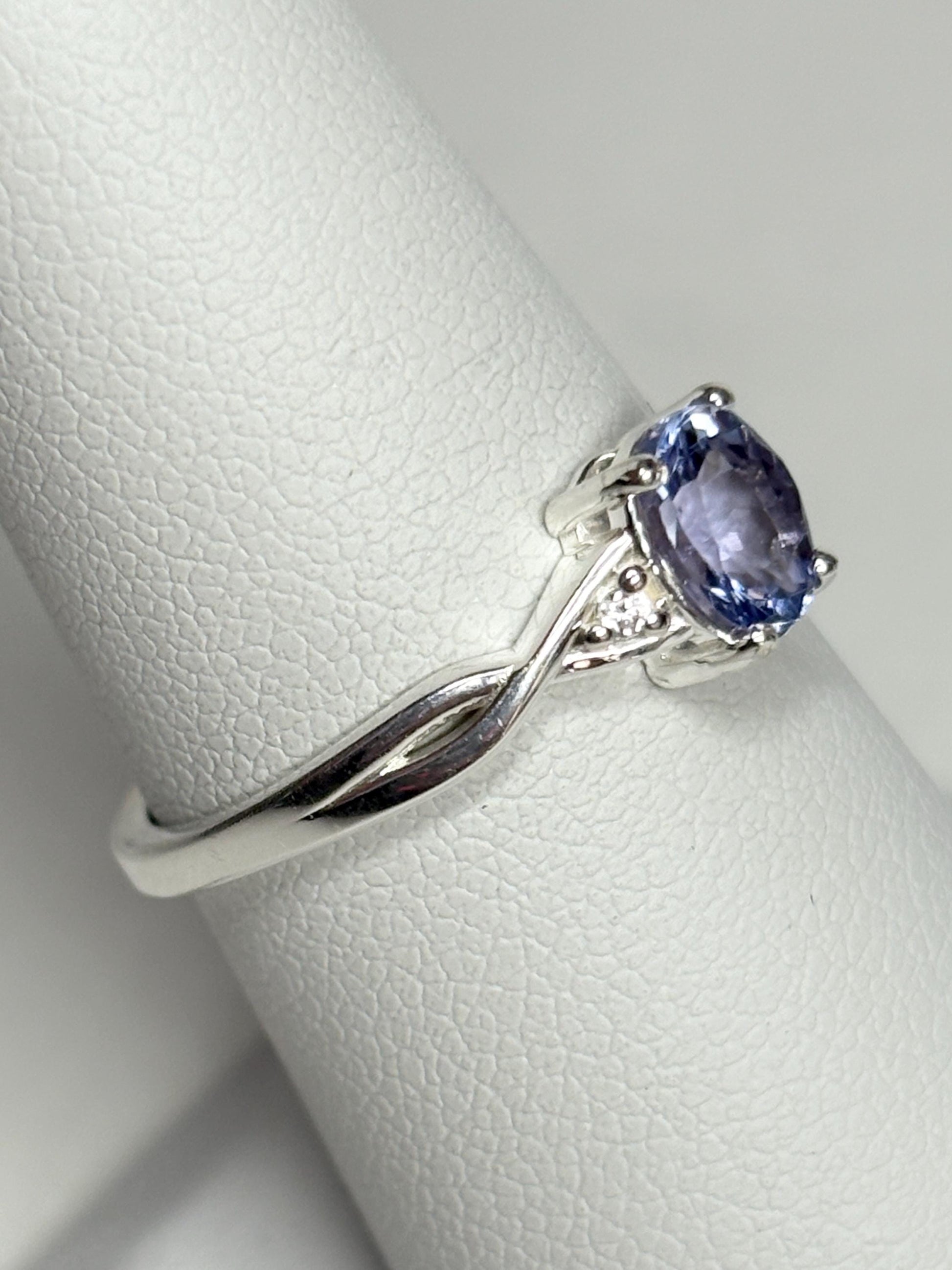 Tanzanite Solitaire Ring Sterling Silver size 7 - NewLifeJewelryVault