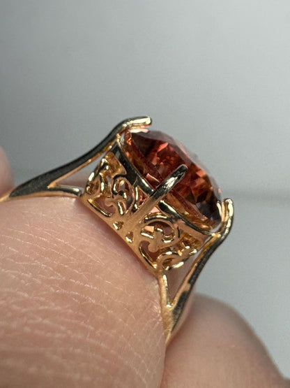 Stunning Bi Color Light Red Oregon Sunstone Solitaire in 14k Gold 4.84ct size 7 - NewLifeJewelryVault