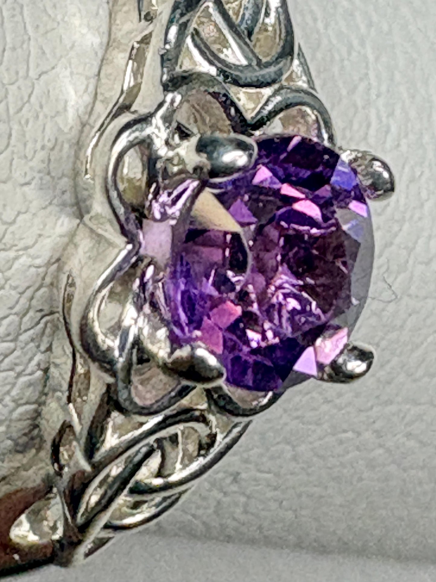 Arizona Four Peaks Amethyst Celtic Style Solitaire Ring Sterling Silver size 6.75 - NewLifeJewelryVault