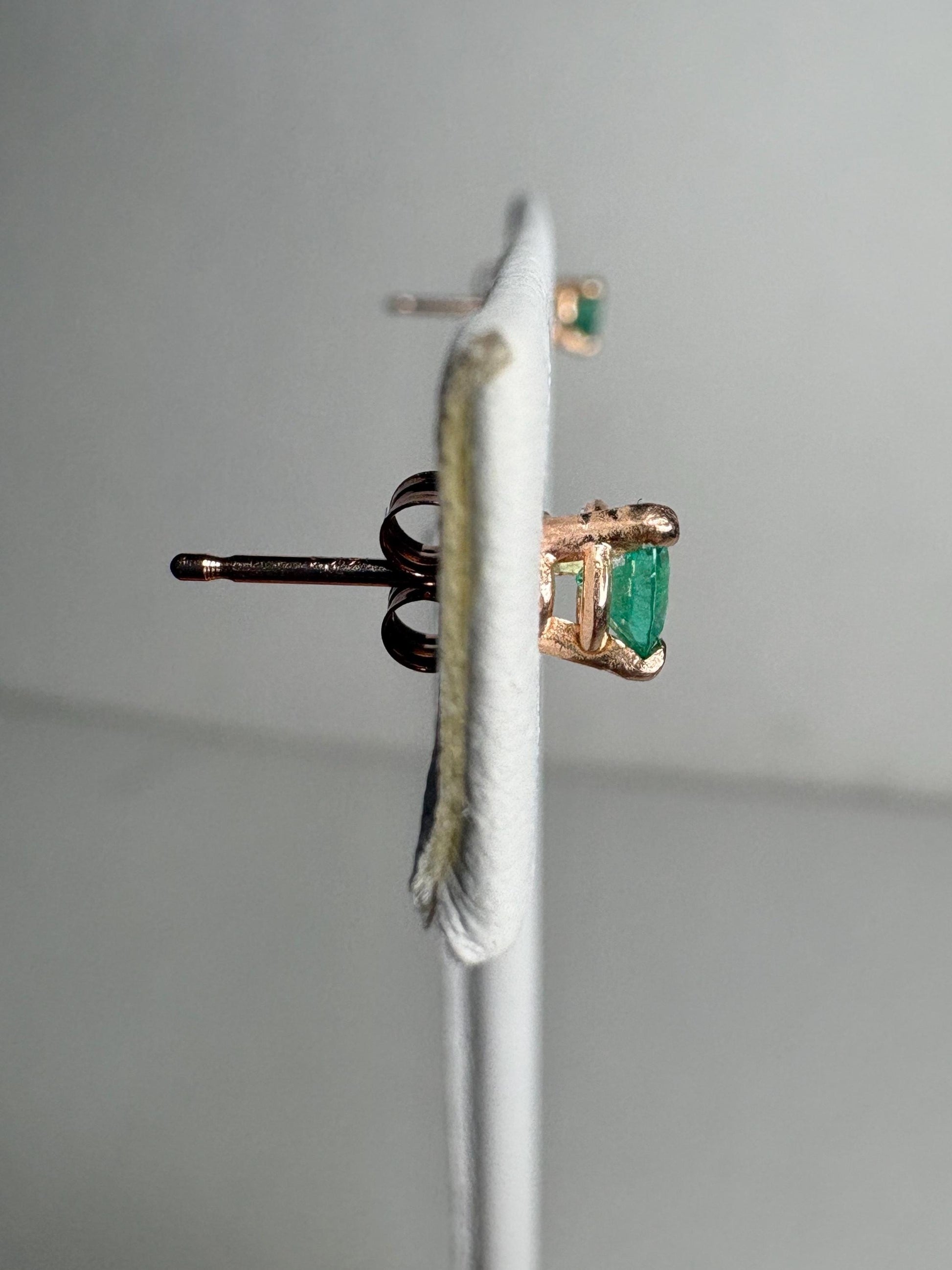 Natural Emerald Stud Earrings in Rose Gold 4mm - NewLifeJewelryVault