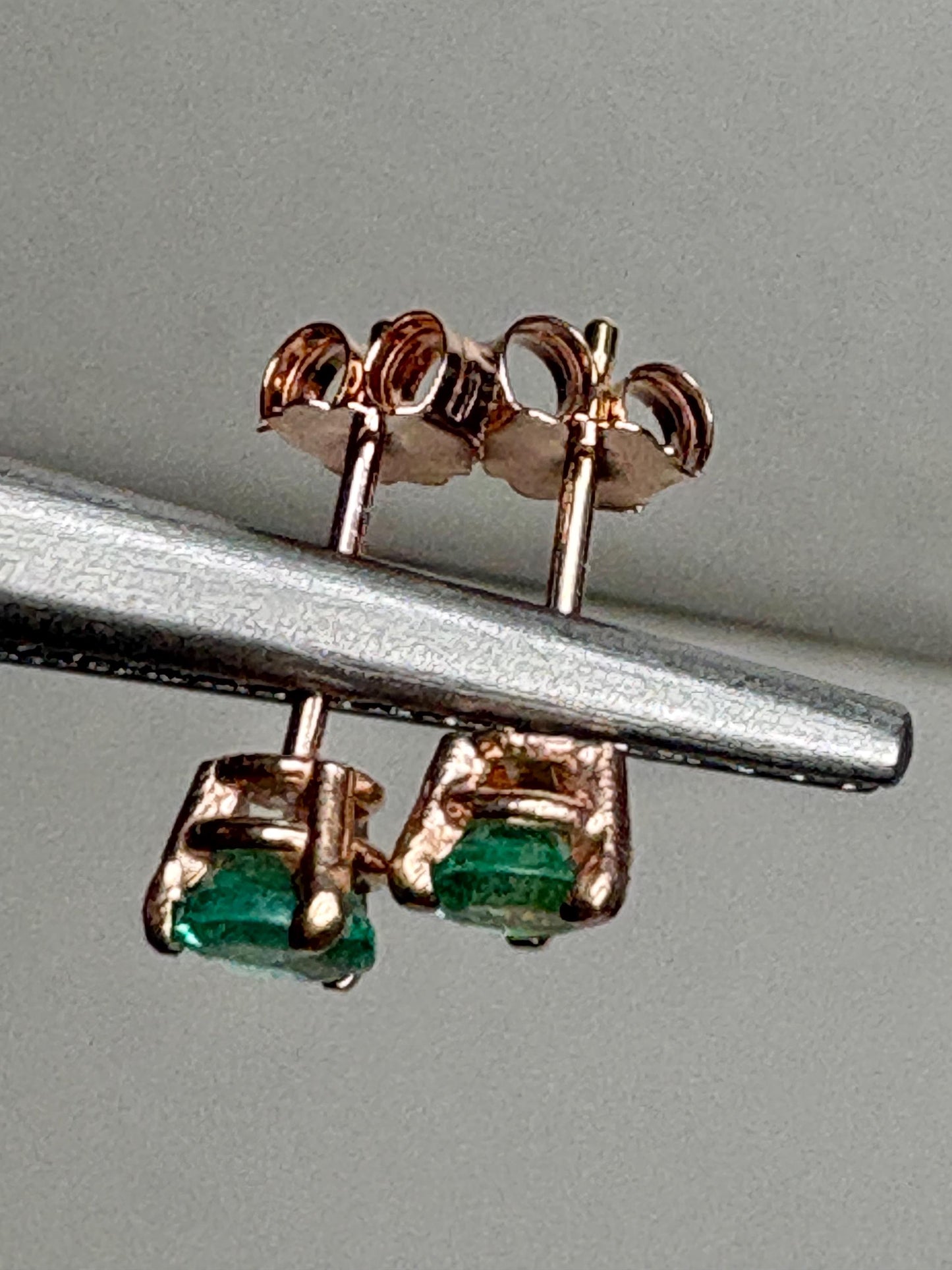 Natural Emerald Stud Earrings in Rose Gold 4mm - NewLifeJewelryVault