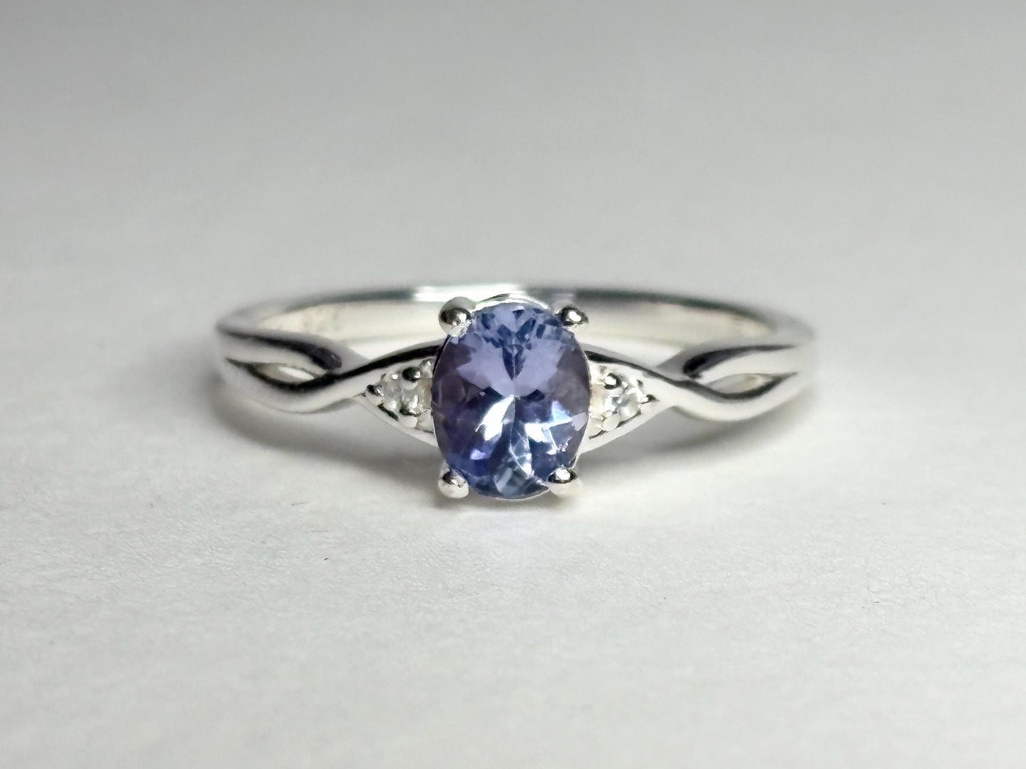 Tanzanite Solitaire Ring Sterling Silver size 7 - NewLifeJewelryVault