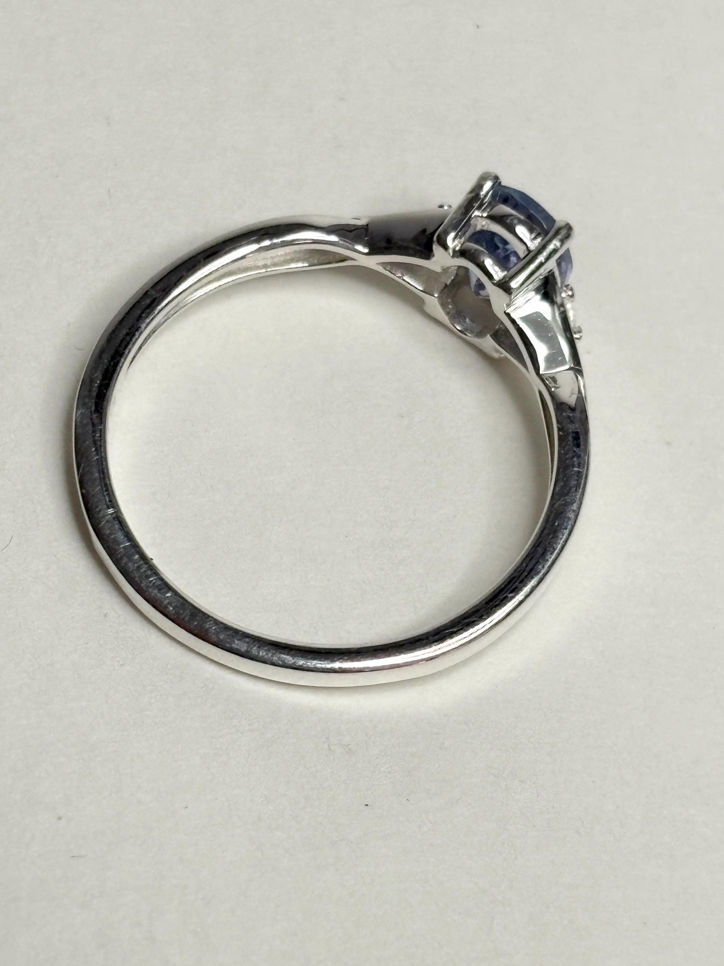Tanzanite Solitaire Ring Sterling Silver size 7 - NewLifeJewelryVault