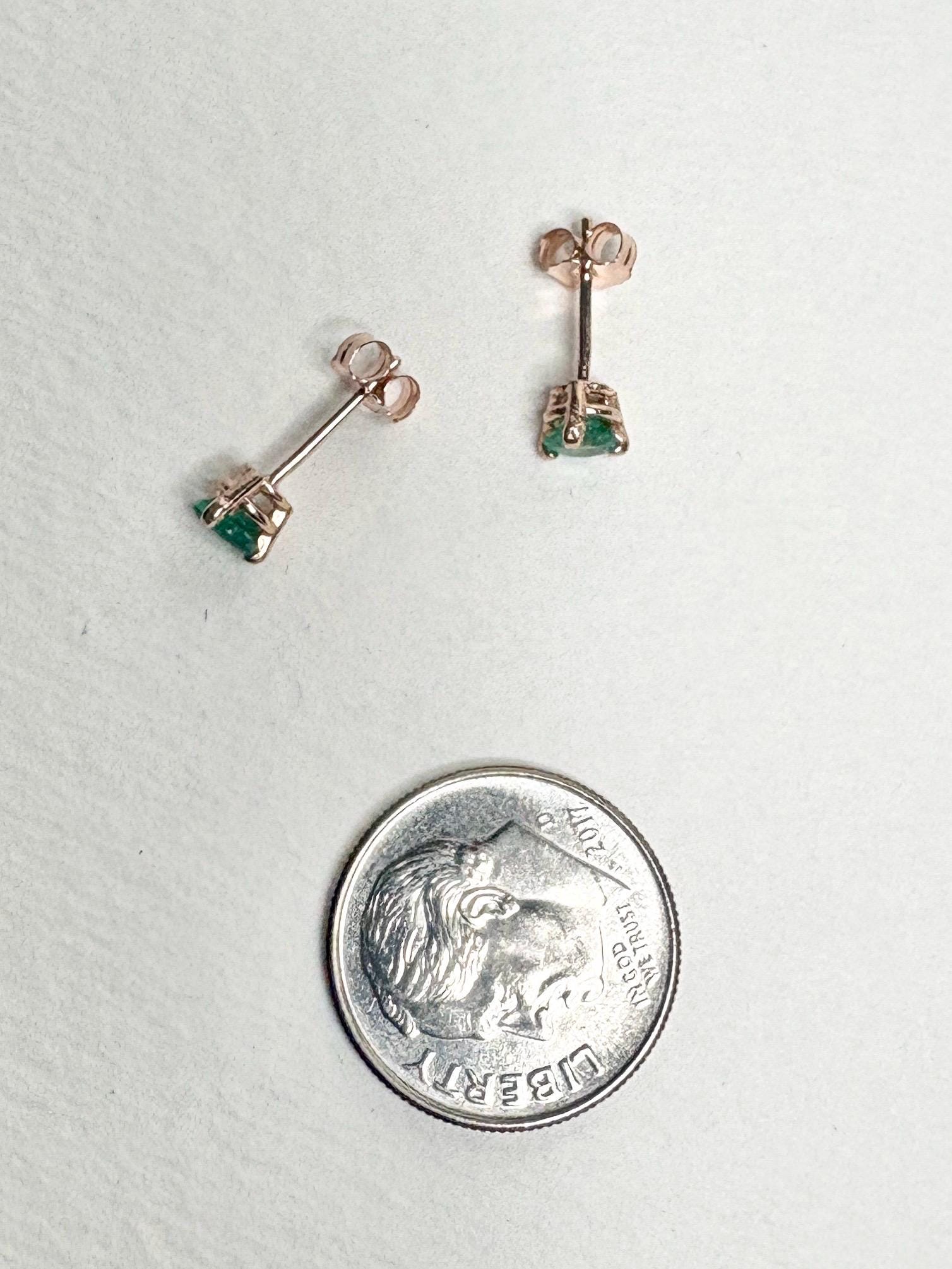 Natural Emerald Stud Earrings in Rose Gold 4mm - NewLifeJewelryVault