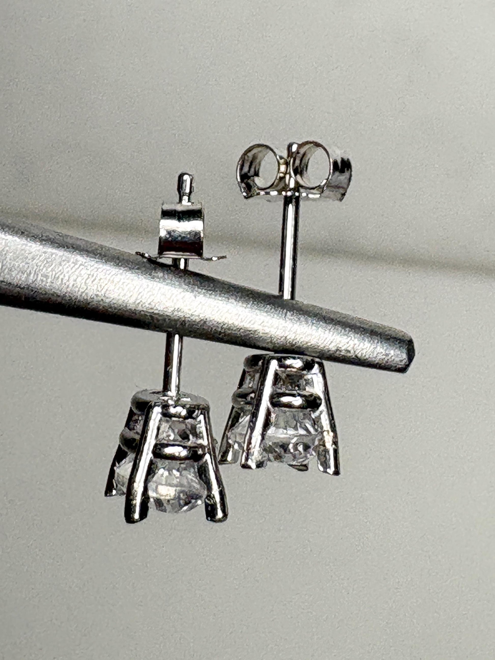 Petalite Stud Earrings 14k White Gold 6x4mm - NewLifeJewelryVault
