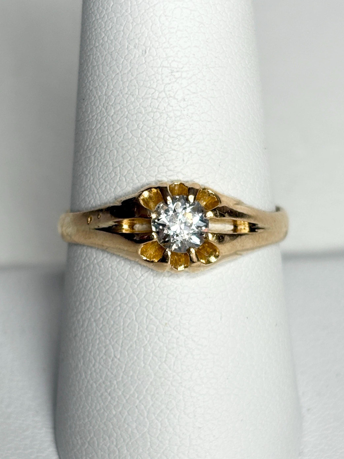 Victorian Old Mine Cut Diamond Belcher Ring Solid 18k Gold 18ct - NewLifeJewelryVault