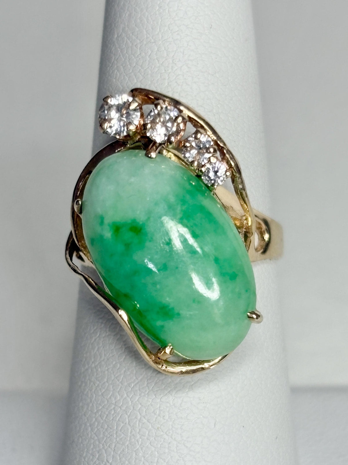 Type A Jadeite Jade and Natural Diamond Freeform Ring in Solid 14k Gold size 6.5 - NewLifeJewelryVault