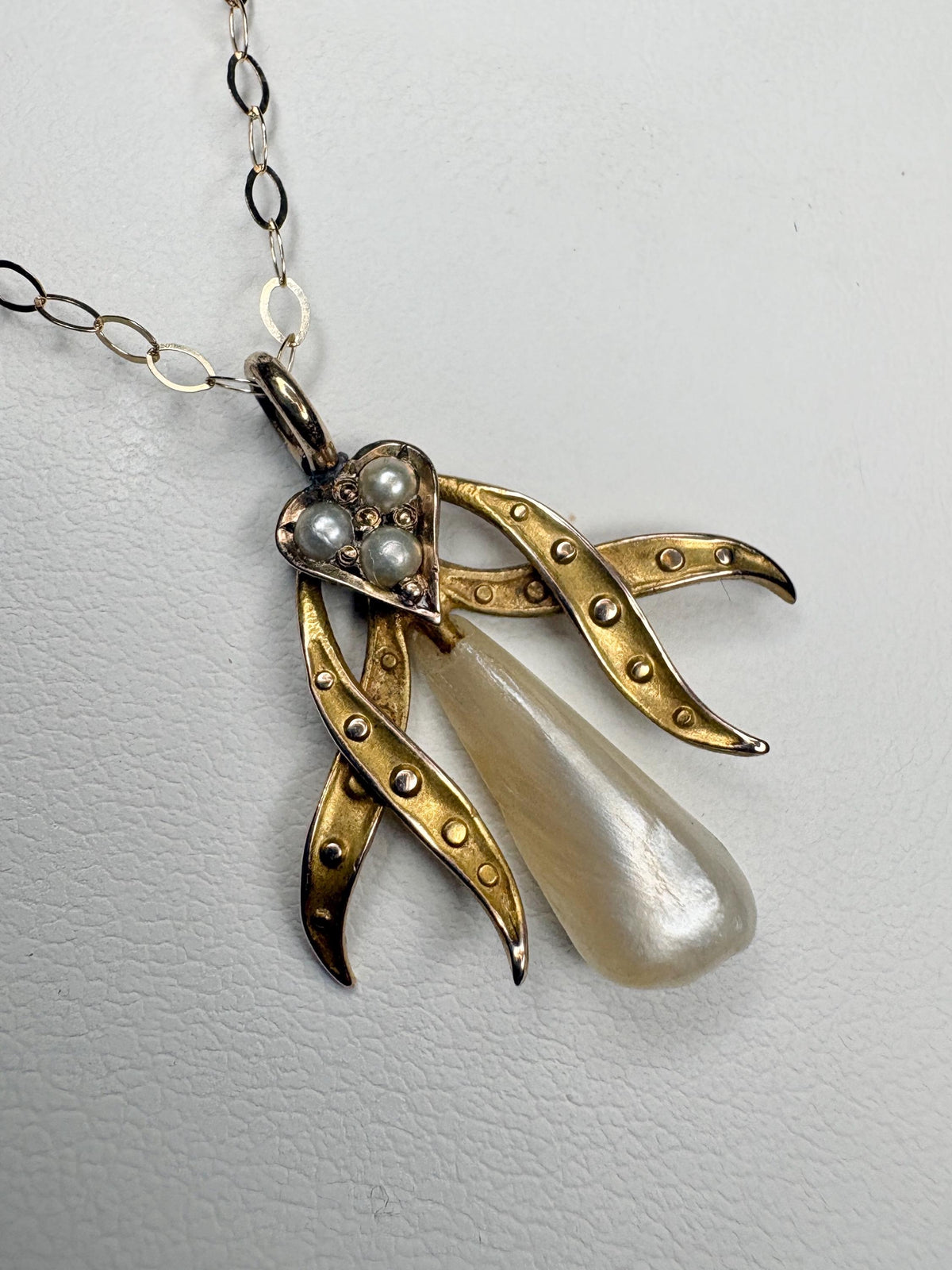 Art Nouveau Mississippi River Pearl Pendant in solid 10k Gold with Free Chain 18" - NewLifeJewelryVault