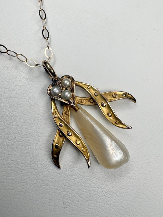 Art Nouveau Mississippi River Pearl Pendant in solid 10k Gold with Free Chain 18" - NewLifeJewelryVault