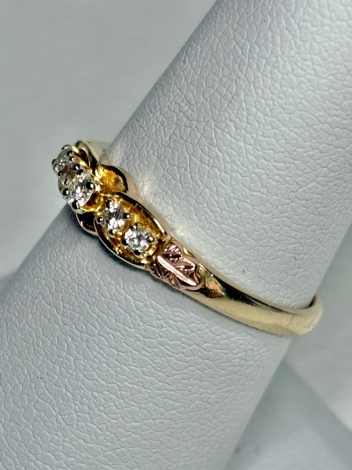 Black Hills Gold Natural 5 Diamond Ring Solid 10k Gold size 7.5 - NewLifeJewelryVault
