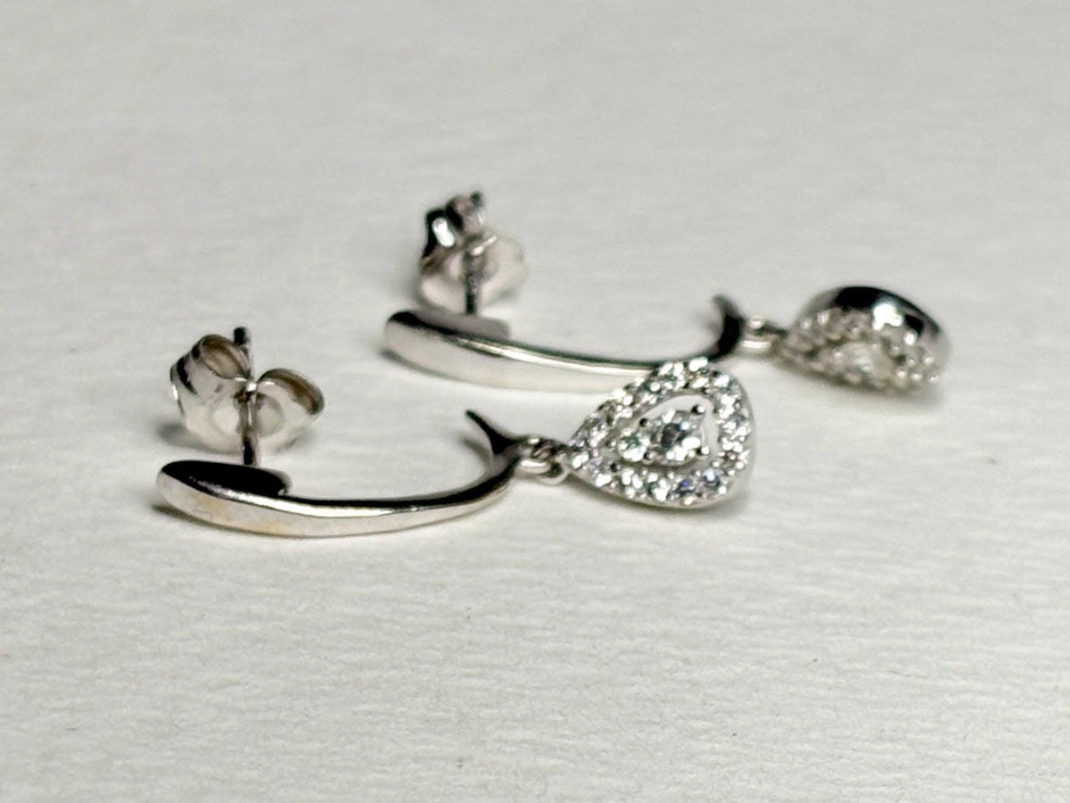 Tear Drop Dangle Drop Natural Diamond Earrings in 14k White Gold .25ctw - NewLifeJewelryVault