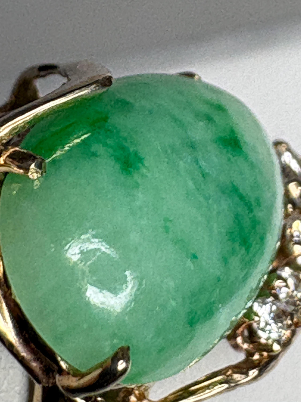 Type A Jadeite Jade and Natural Diamond Freeform Ring in Solid 14k Gold size 6.5 - NewLifeJewelryVault