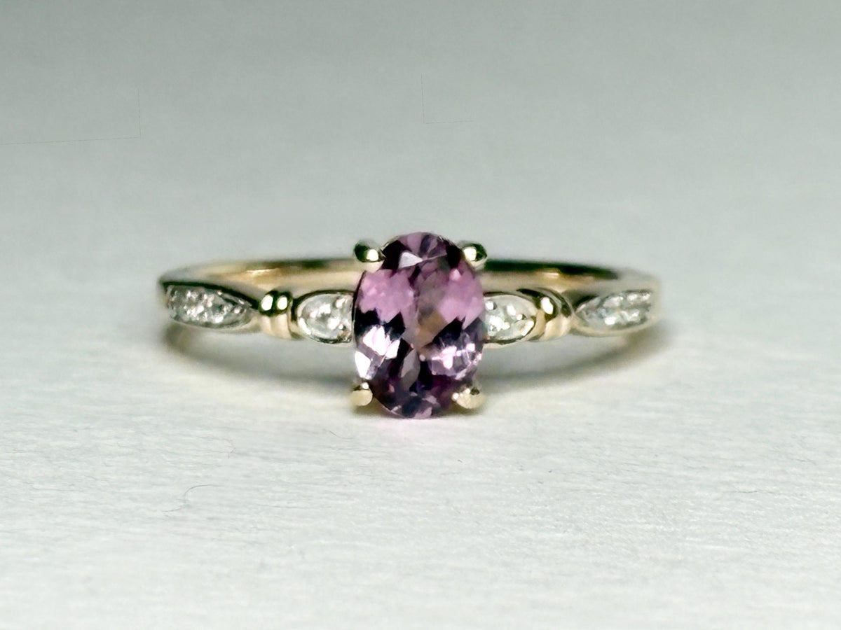 Purpleish Pink Spinel Ring 9k Gold size 6 - NewLifeJewelryVault