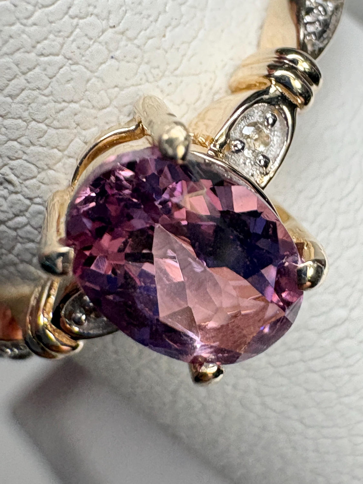 Purpleish Pink Spinel Ring 9k Gold size 6 - NewLifeJewelryVault