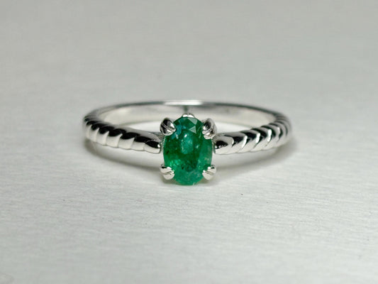 Zambian Emerald Solitaire Rope Ring Sterling Silver Size 9 - NewLifeJewelryVault
