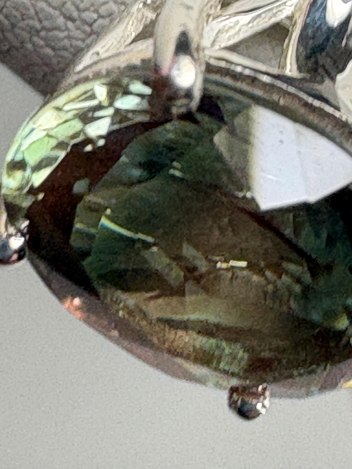 Bi-Color Oregon Sunstone Solitaire Ring in Sterling Silver size 7 - NewLifeJewelryVault