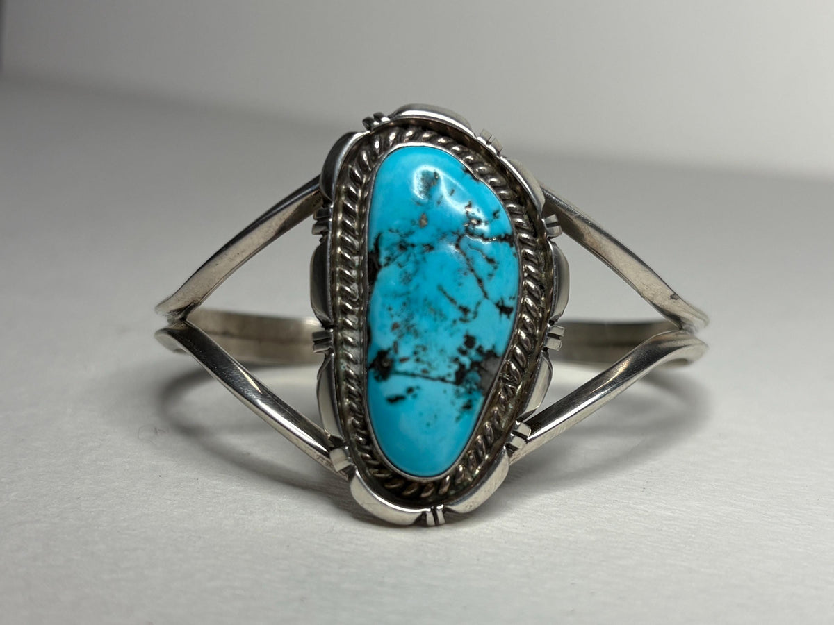Southwest Arizona American Turquoise Cuff Bracelet Sterling Silver 31.8g S-M - NewLifeJewelryVault