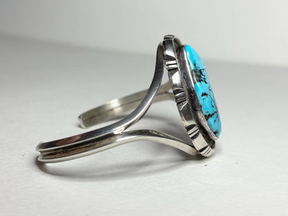 Southwest Arizona American Turquoise Cuff Bracelet Sterling Silver 31.8g S-M - NewLifeJewelryVault