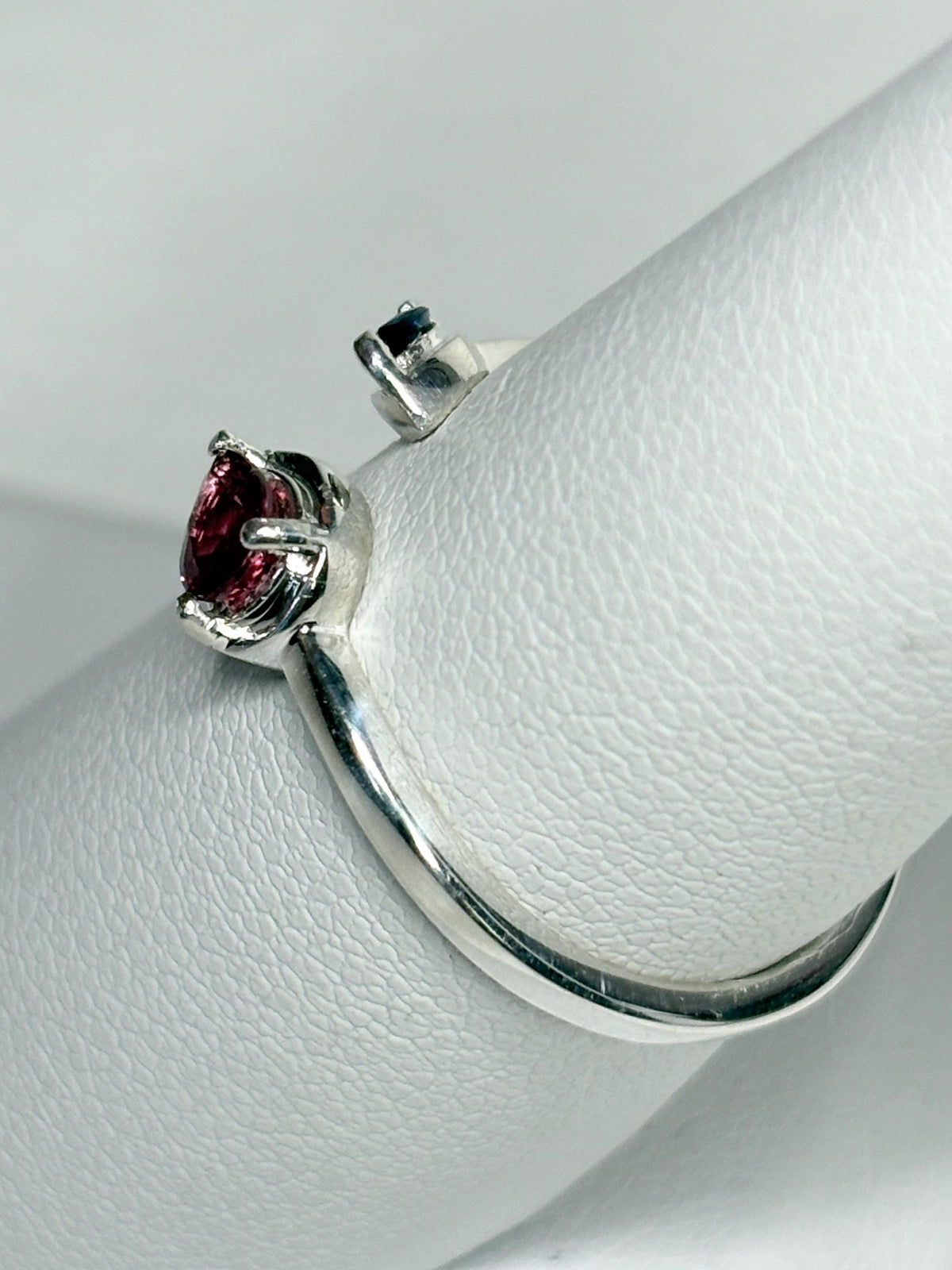 Padparadcha colored Pink and Blue Sapphire Open Band Ring Sterling Silver size 7 - NewLifeJewelryVault