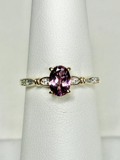 Purpleish Pink Spinel Ring 9k Gold size 6 - NewLifeJewelryVault