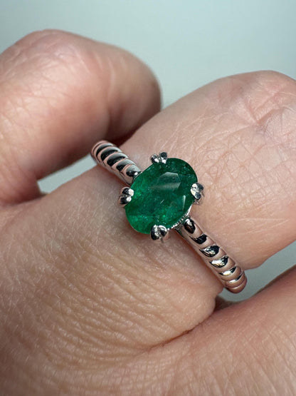 Zambian Emerald Solitaire Rope Ring Sterling Silver Size 9 - NewLifeJewelryVault