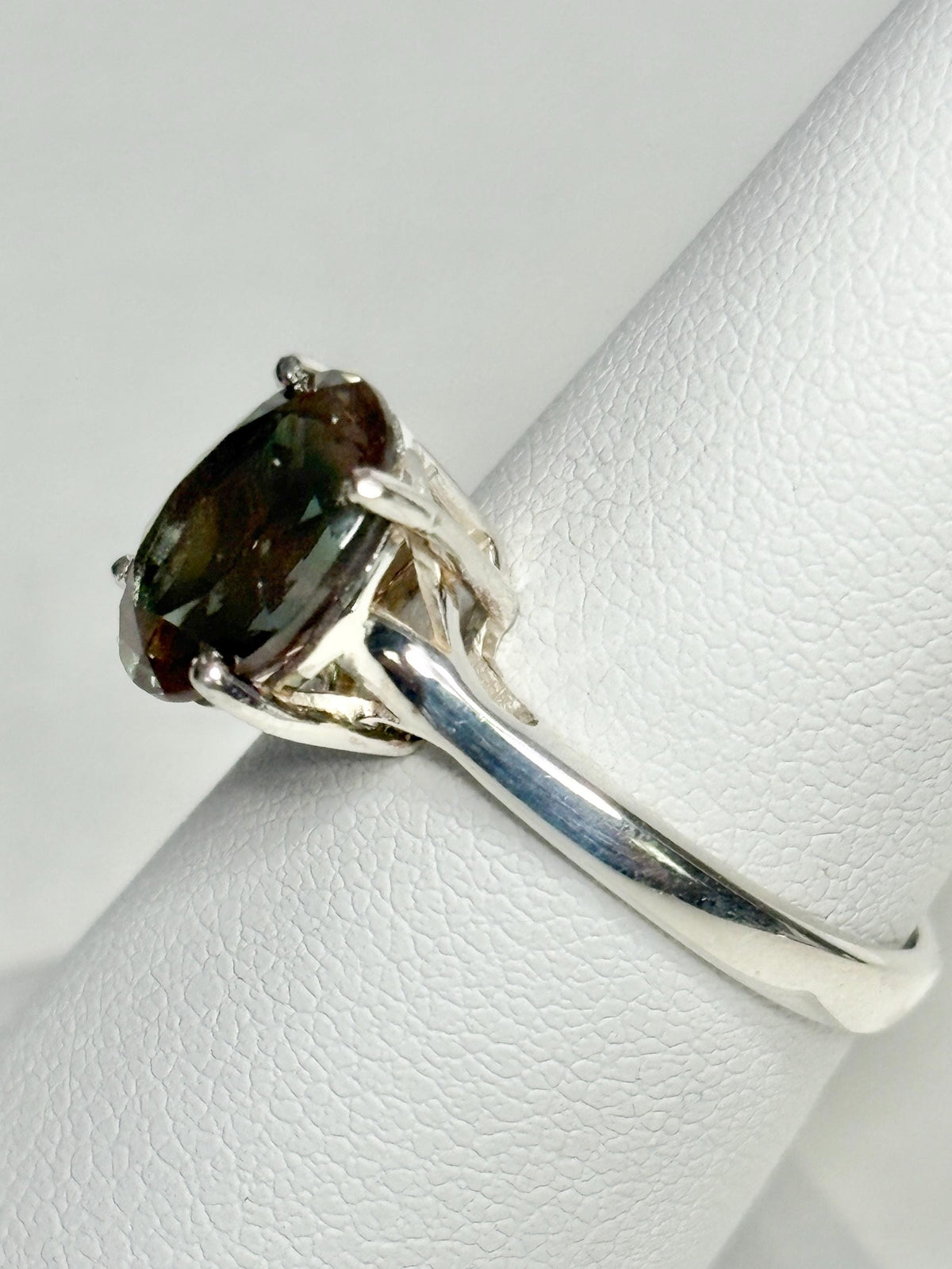 Bi-Color Oregon Sunstone Solitaire Ring in Sterling Silver size 7 - NewLifeJewelryVault