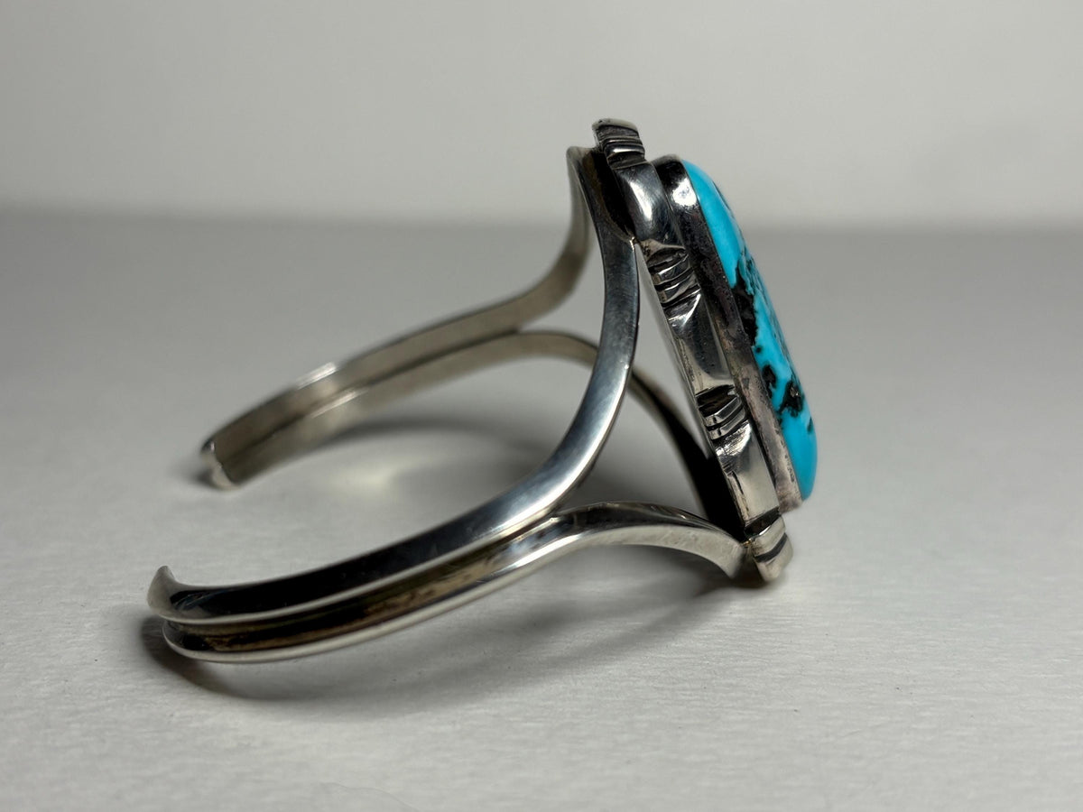 Southwest Arizona American Turquoise Cuff Bracelet Sterling Silver 31.8g S-M - NewLifeJewelryVault