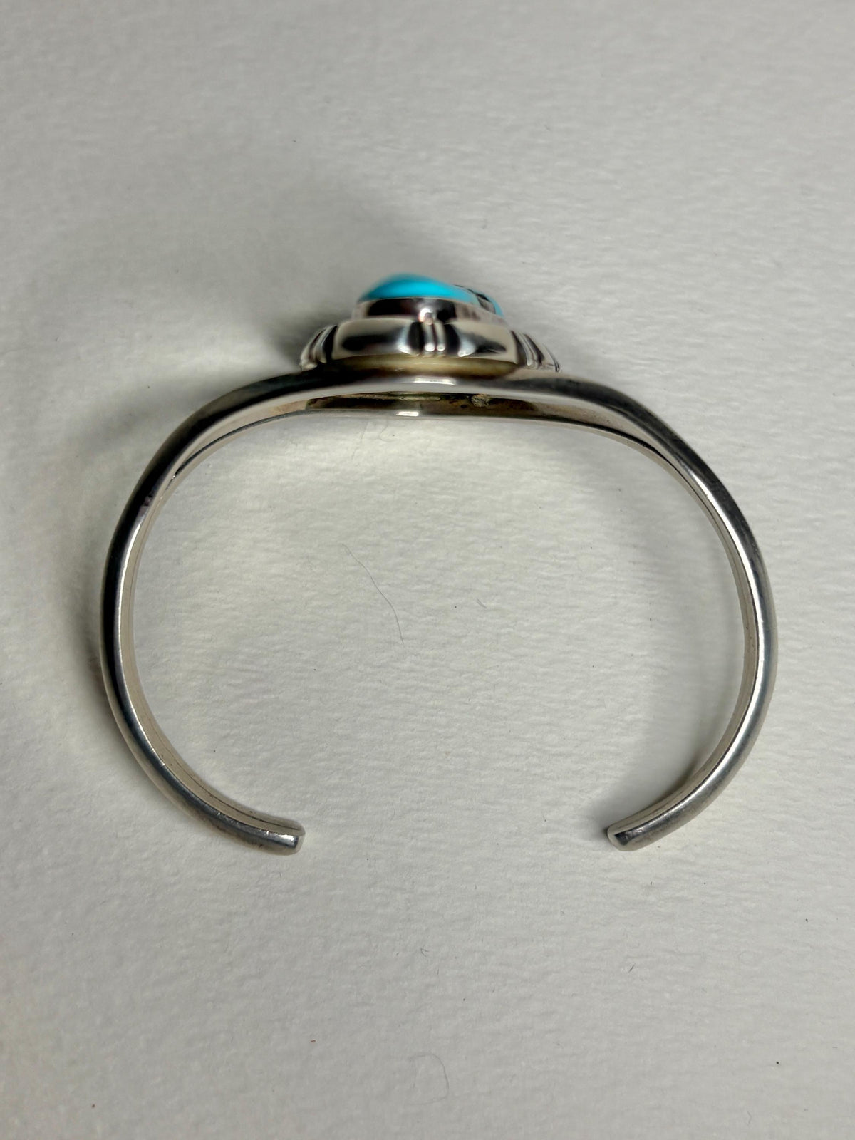 Southwest Arizona American Turquoise Cuff Bracelet Sterling Silver 31.8g S-M - NewLifeJewelryVault