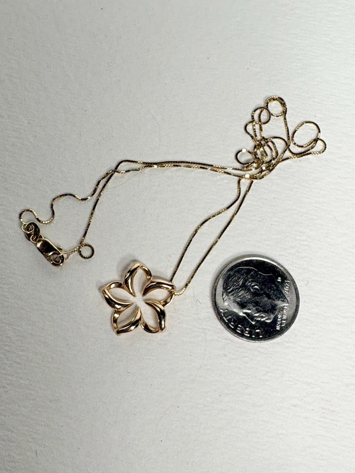 Na Hoku Floating Plumeria Pendant Necklace 15mm Solid 14k Gold 17" - NewLifeJewelryVault